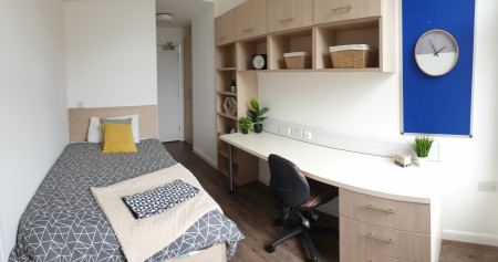 Classic Ensuite Plus 1 bed student flat to rent on Bristol Street, Birmingham, B5