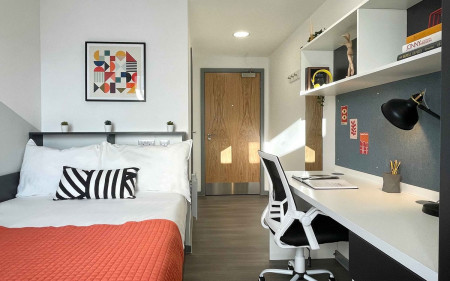 Classic En-suite 5 bed student flat to rent on Gorgie Road, Edinburgh, EH11